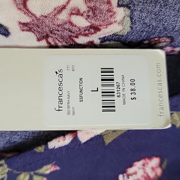 Francesca's Romantic Girly Blue Rain NWT floral surplice top medium - Picture 9 of 9